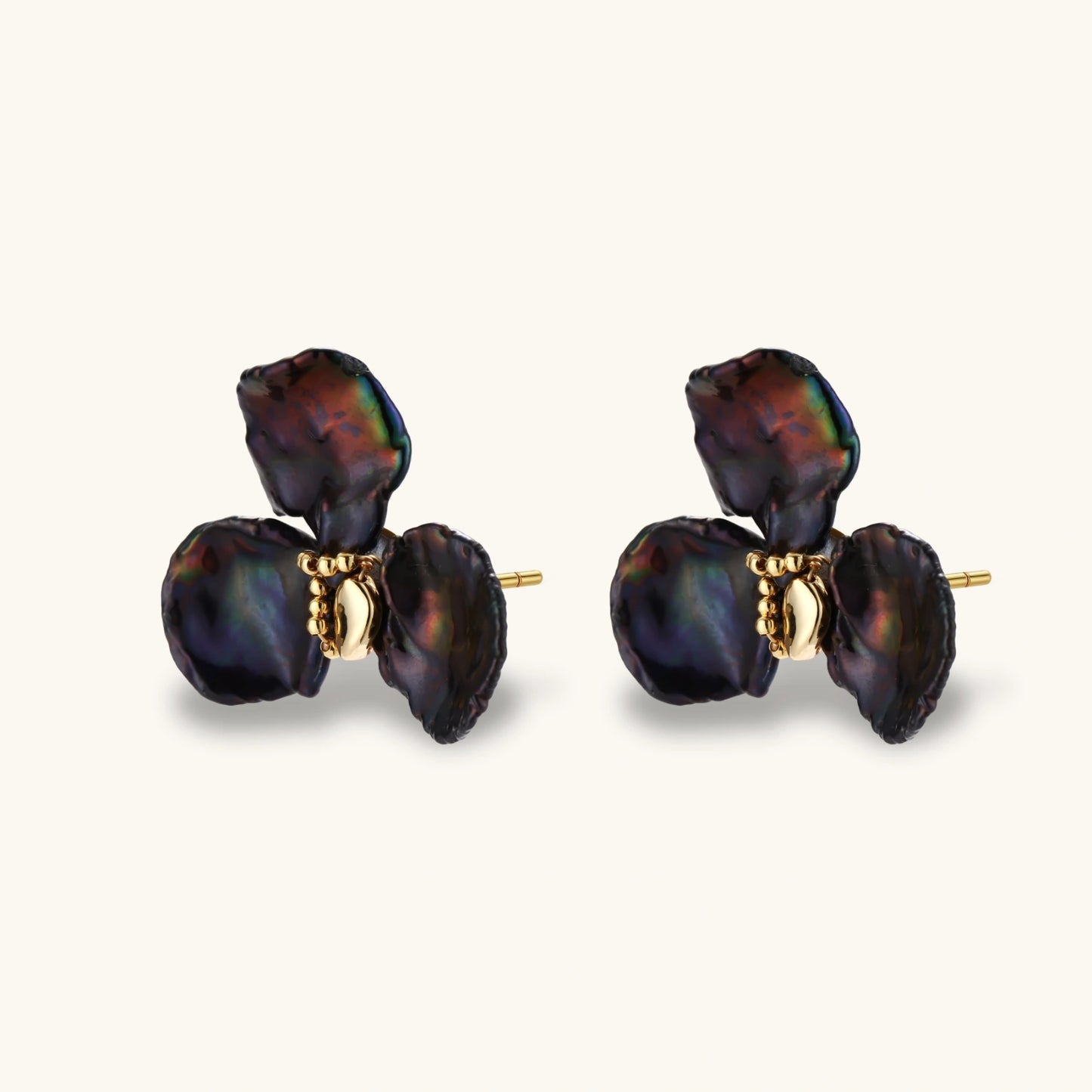 Midnight Bloom Pearl Earrings