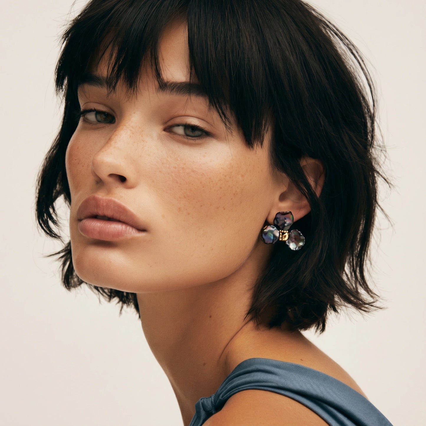 Midnight Bloom Pearl Earrings